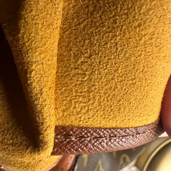 Louis Vuitton shoulder bag - Picture 12 of 12